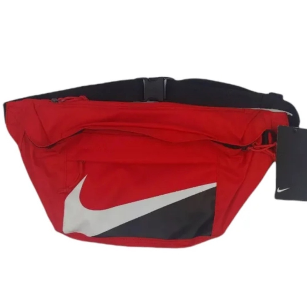 Nike Oversized Fanny Bag